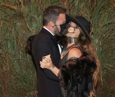 Jennifer Lopez and Ben Affleck’s Friends Reportedly Think He’s Going to Propose