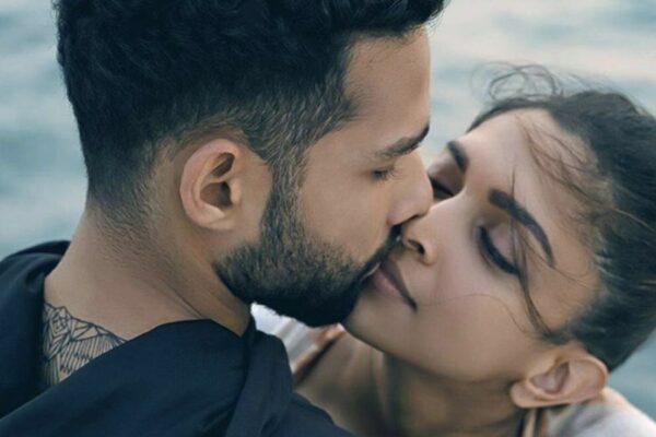 Before You Watch Deepika Padukone-Siddhant Chaturvedi In Gehraiyaan, Here Are 5 Such Pairings That Created Waves