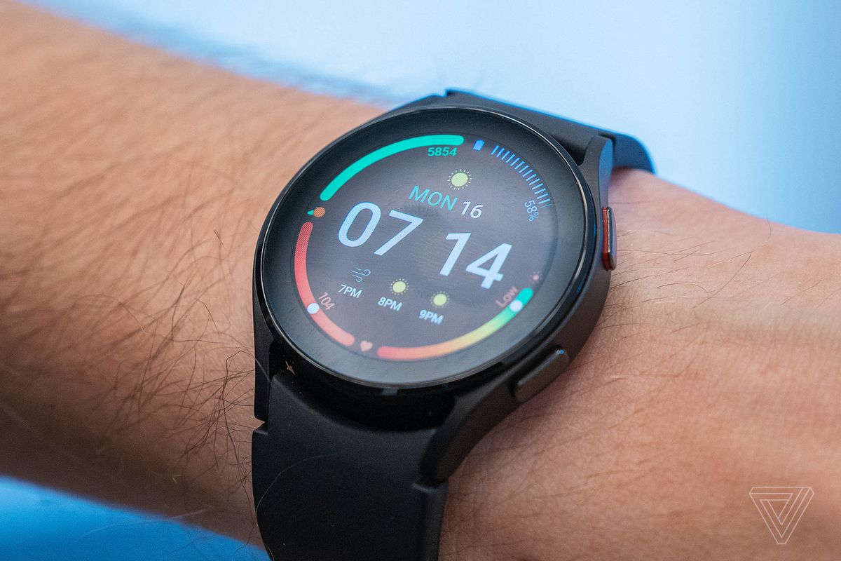 The regular Galaxy Watch 4 has a touch-sensitive bezel, which is a pain.